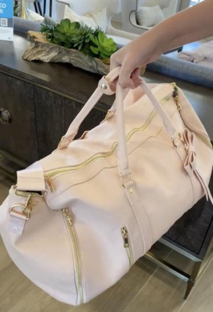 Jennifer H. — Elvena travel bag